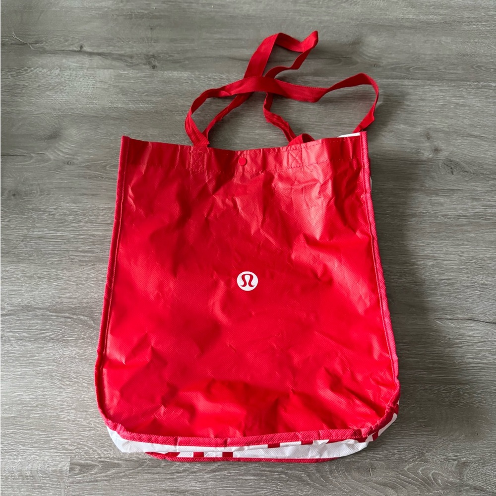 Lululemon reusable bag